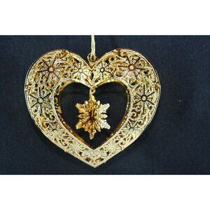 Danbury Mint 2006 Gold-Plated Heart Ornament With Snowflake Detail